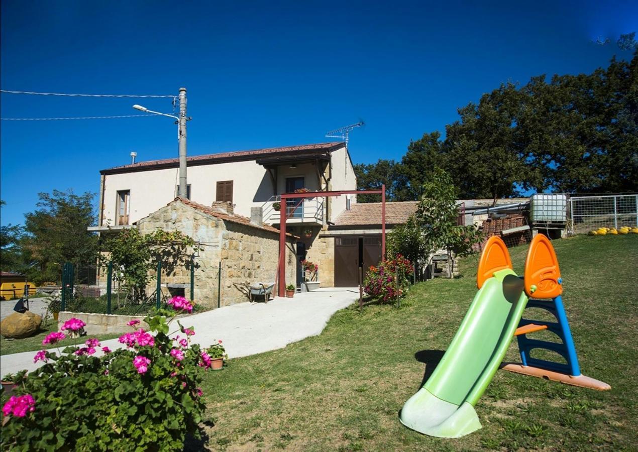Le Pitture Casa Di Campagna Filiano Exterior foto
